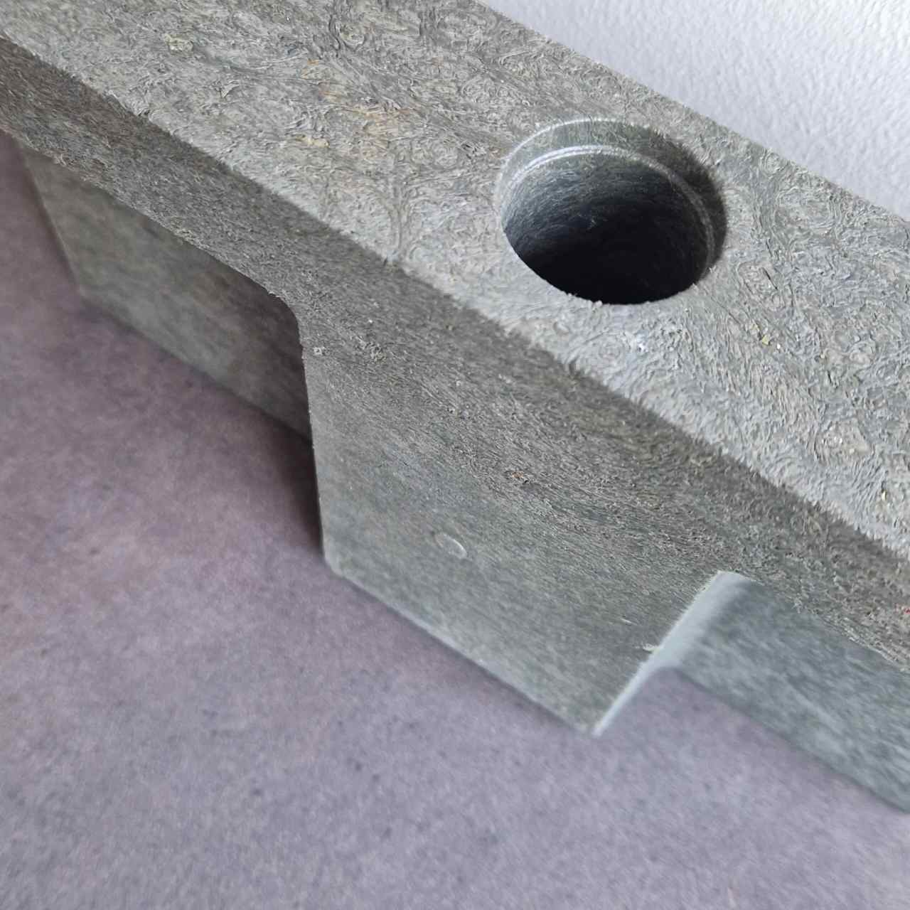 TP200022 schmaler robuster Bodenkantenschutz aus recycelten Kunststoffen – Bild 5