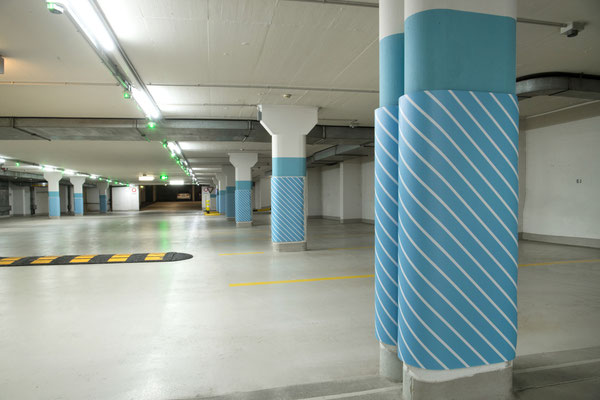 Saeulenanfahrschutz-Parkhaus