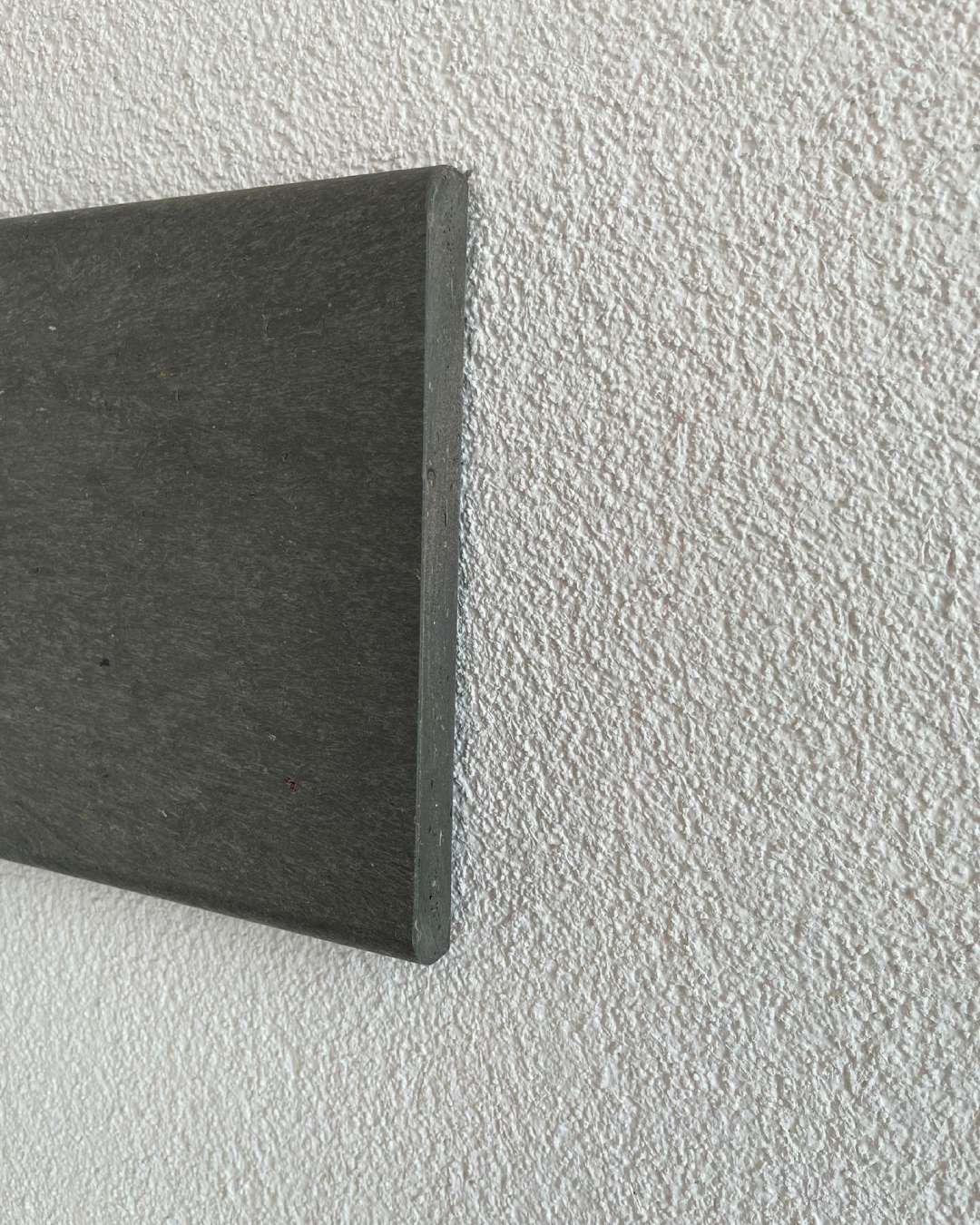TPRadius Schrammschutz an der Wand aus recycelten Kunststoffen – Bild 2