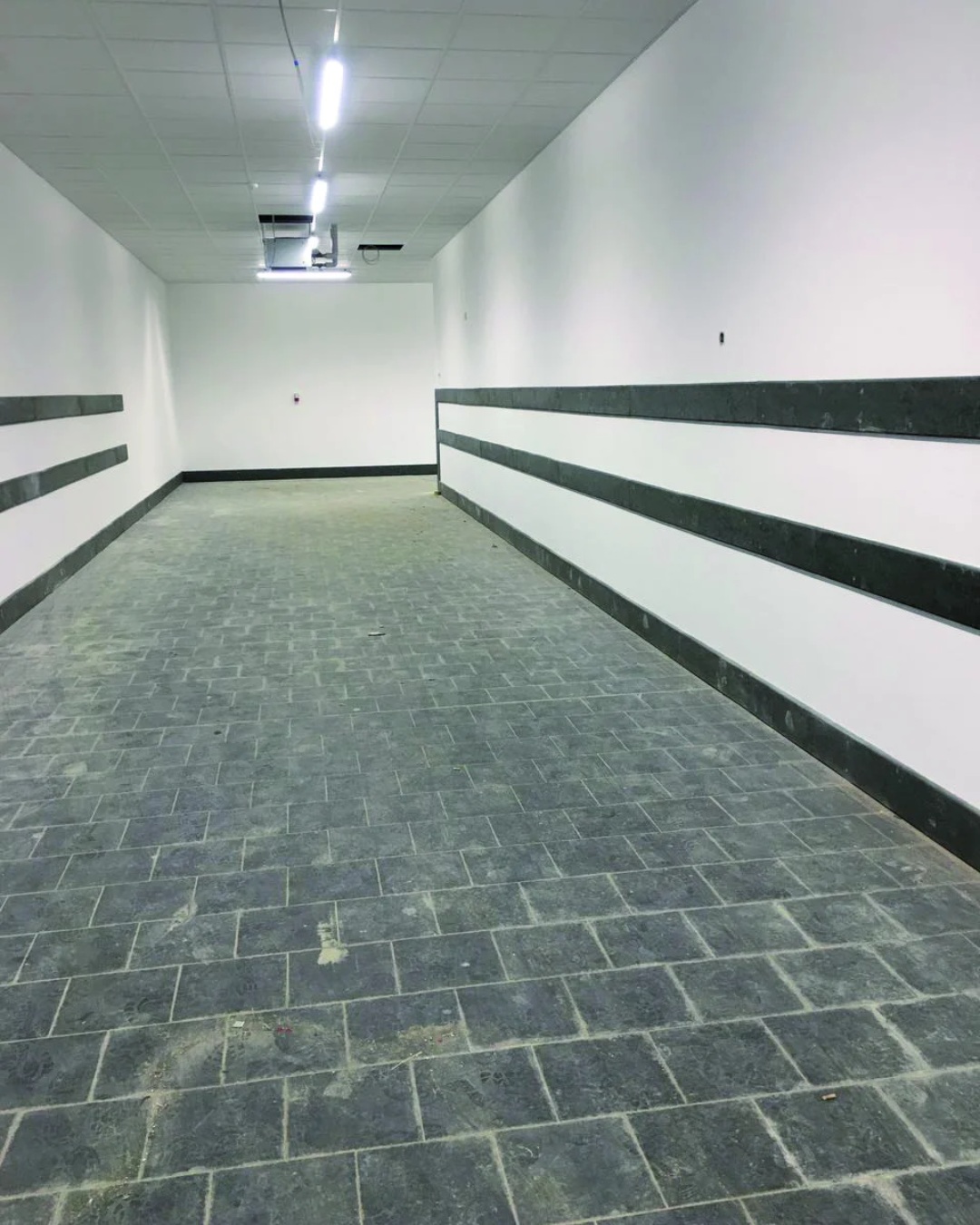 TPRadius Schrammschutz an der Wand aus recycelten Kunststoffen – Bild 4