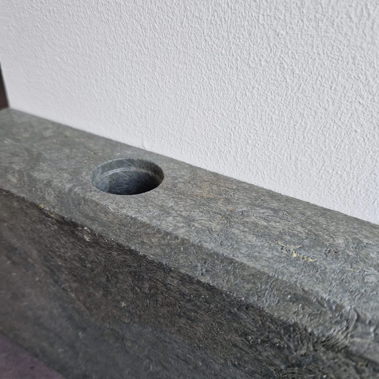 TP200022 schmaler robuster Bodenkantenschutz aus recycelten Kunststoffen – Bild 9