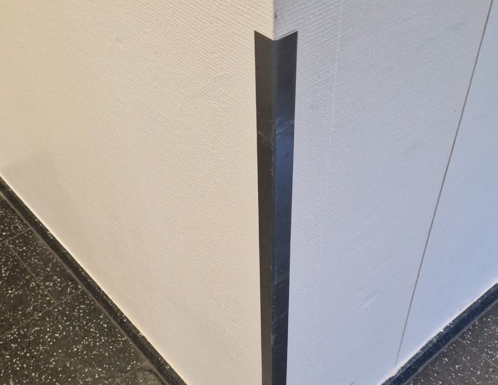 Kantenschutzprofile in Stahl, Aluminium, Schaumstoff