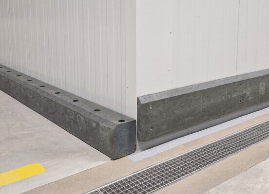 Rammschutzleisten aus recycelten Kunststoffen TERA PROTECT